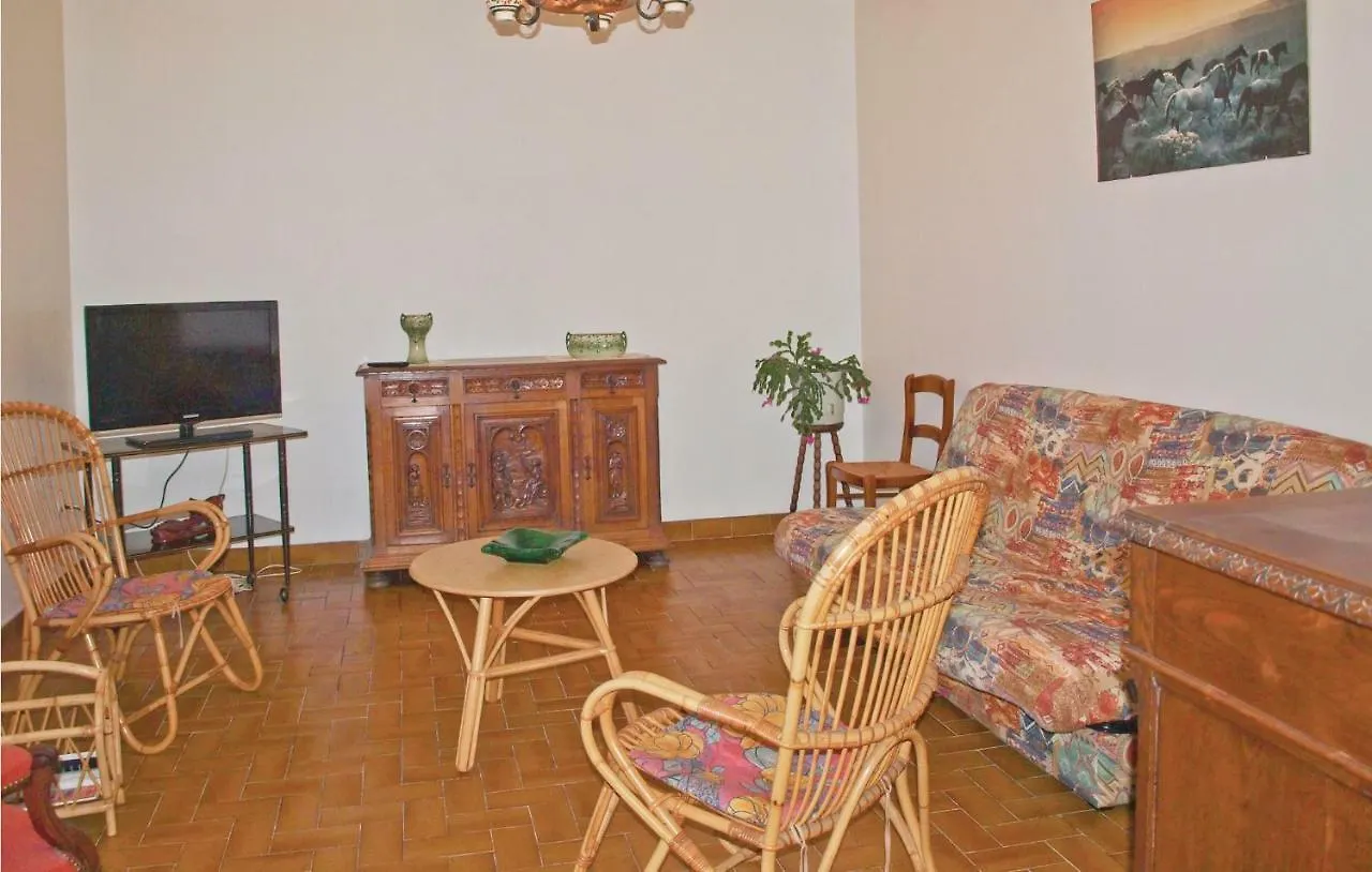 בית נופש Nice Home In Kerbors With Kitchen